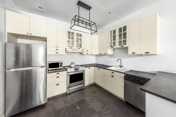 Interior, Kitchen, Pendant Lights, Recessed Lighting, Stainless Steel Appliances