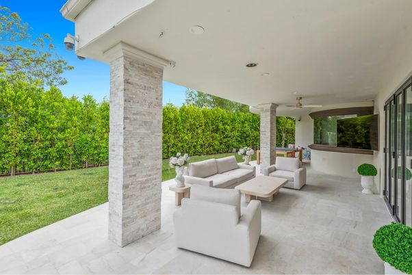Backyard, Exterior