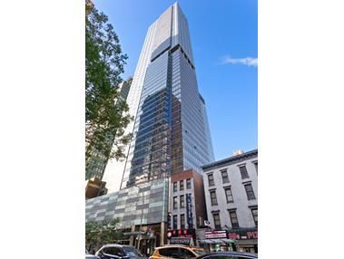 Exterior, Facade, Highrise