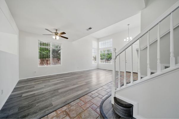 Interior, Pendant Lights, Wood Texture Flooring