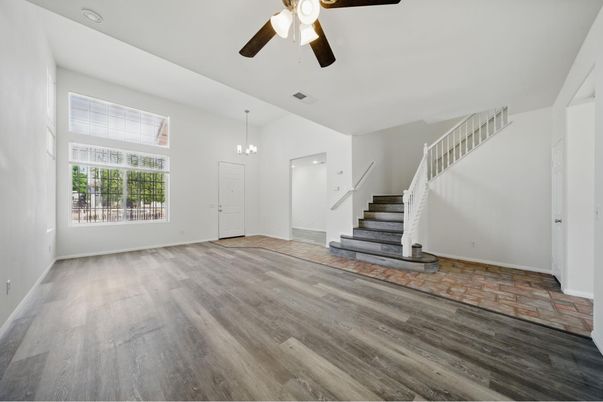 Empty room, Interior, Pendant Lights, Wood Texture Flooring