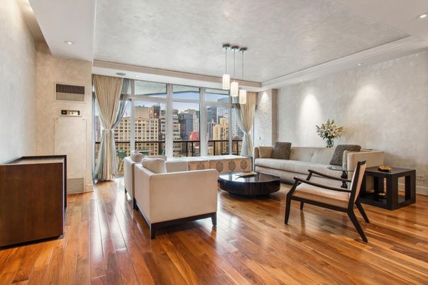 Interior, Living room, Pendant Lights, Recessed Lighting, Wood Texture Flooring