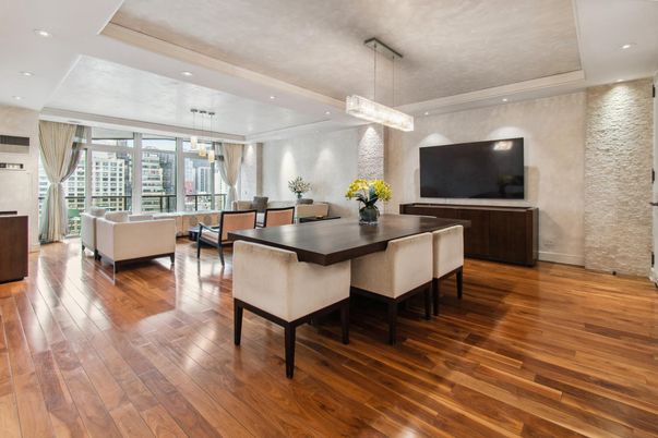 Chandelier, Dining room, Interior, Living room, Pendant Lights, Recessed Lighting, Wood Texture Flooring