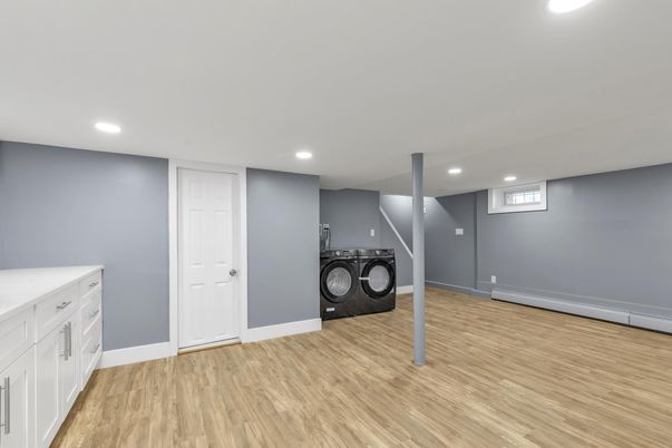 Interior, Recessed Lighting, Utility Closets, Washer, Wood Texture Flooring