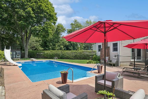 Exterior, Pool