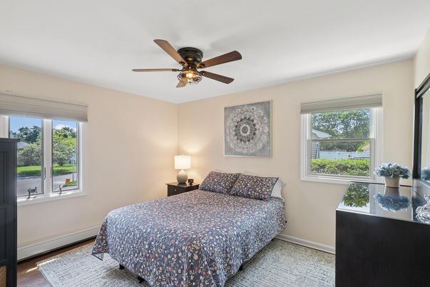 Bedroom, Interior, Water, Wood Texture Flooring