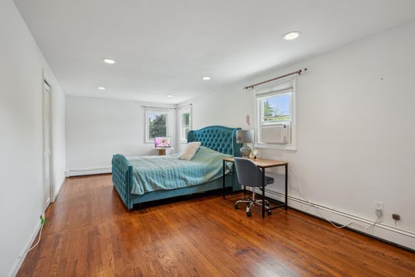 Bedroom, Home Office, Interior, Recessed Lighting, Wood Texture Flooring