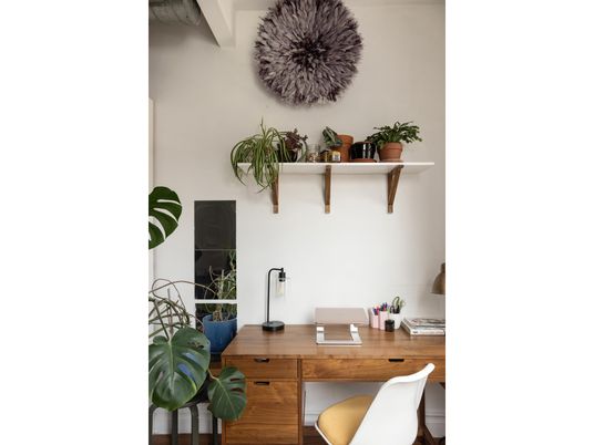 Home Office, Interior