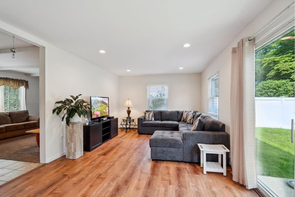 Interior, Living room, Recessed Lighting, Wood Texture Flooring