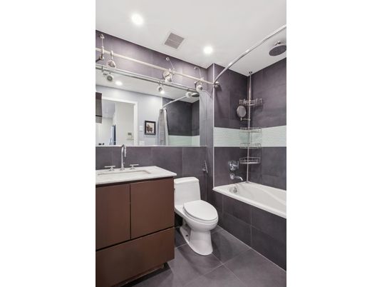 Bathroom, Interior, Recessed Lighting