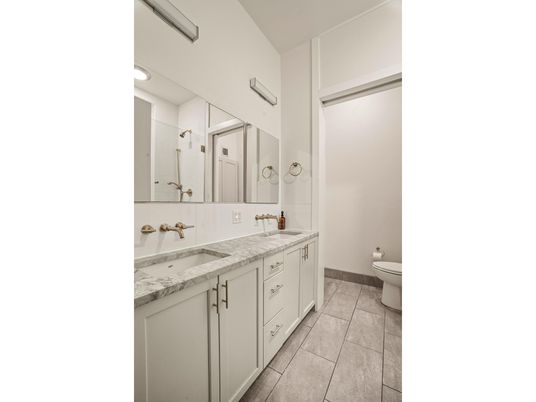 Bathroom, Dual Sink Vanities, Interior, Recessed Lighting