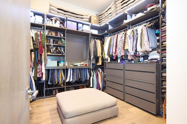 Interior, Walk-in Closets, Wood Texture Flooring