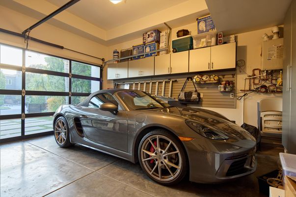 Garage, Interior
