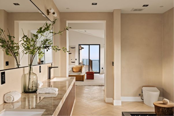 Interior, Recessed Lighting, Water, Wood Texture Flooring