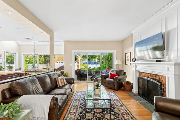 Dining room, Fireplace, Interior, Living room, Pendant Lights, Recessed Lighting, Wood Texture Flooring
