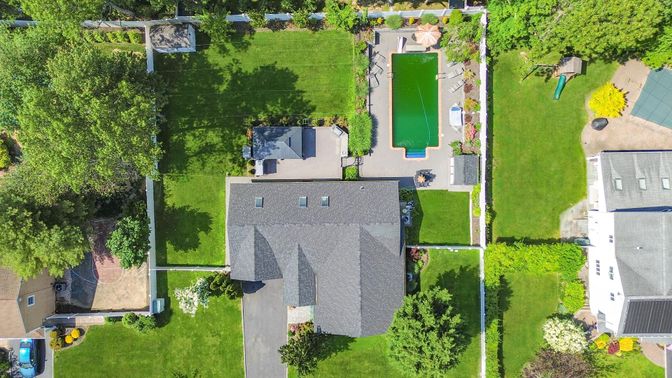 Exterior, Drone