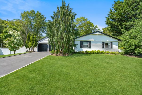 Backyard, Detached Garage, Exterior