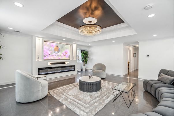 Chandelier, Fireplace, Interior, Living room, Recessed Lighting