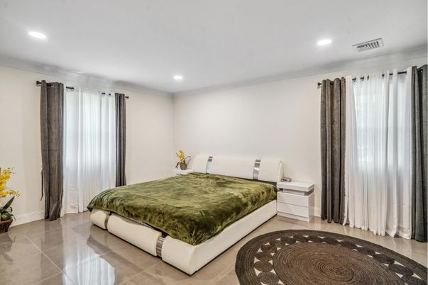 Bedroom, Interior, Recessed Lighting