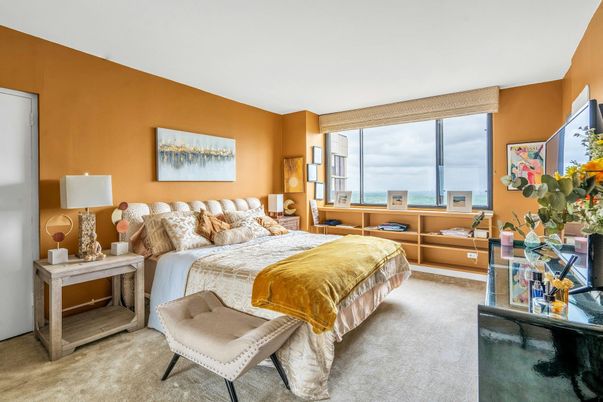 Bedroom, Interior, Water