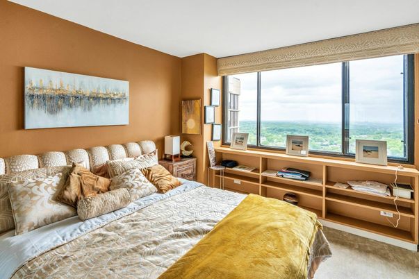 Bedroom, Interior, Water