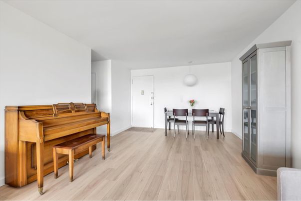Dining room, Interior, Piano, Wood Texture Flooring