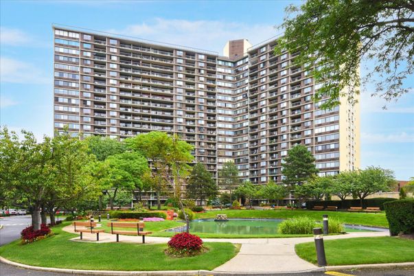 Exterior, Facade, Condo Building