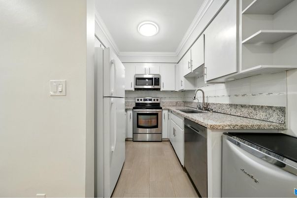 Interior, Kitchen, Stainless Steel Appliances, Wood Texture Flooring