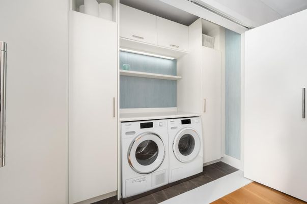 Interior, Utility Closets, Washer, Wood Texture Flooring