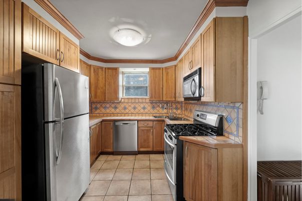 Interior, Kitchen, Stainless Steel Appliances
