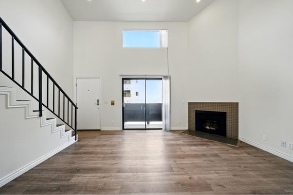 Fireplace, Interior, Recessed Lighting, Wood Texture Flooring