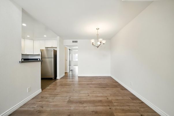 Chandelier, Empty room, Interior, Kitchen, Recessed Lighting, Wood Texture Flooring