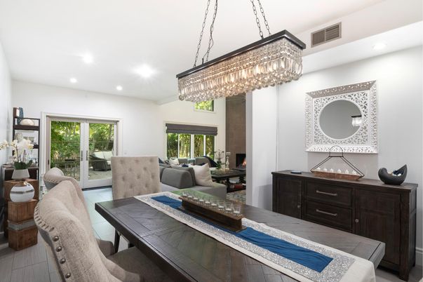 Chandelier, Dining room, Interior, Living room, Recessed Lighting