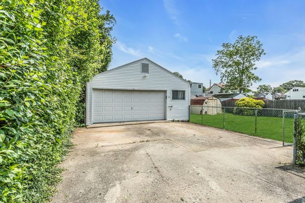 Backyard, Detached Garage, Exterior
