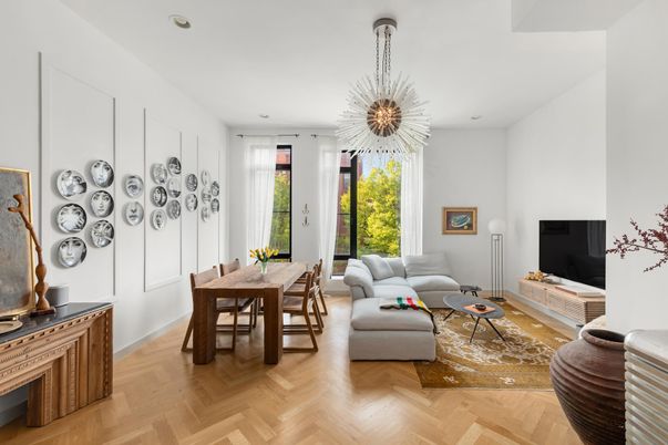 Dining room, Interior, Living room, Pendant Lights, Recessed Lighting, Wood Texture Flooring