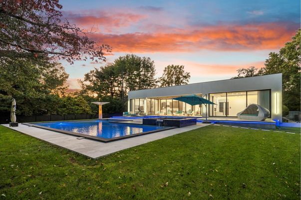 Backyard, Exterior, Pool