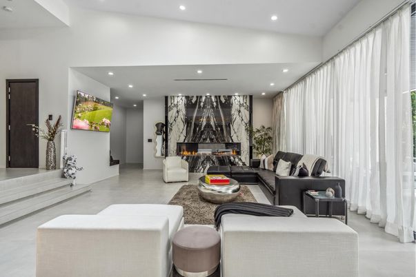 Fireplace, Interior, Living room, Recessed Lighting