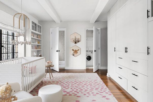 Interior, Utility Closets, Washer, Wood Texture Flooring