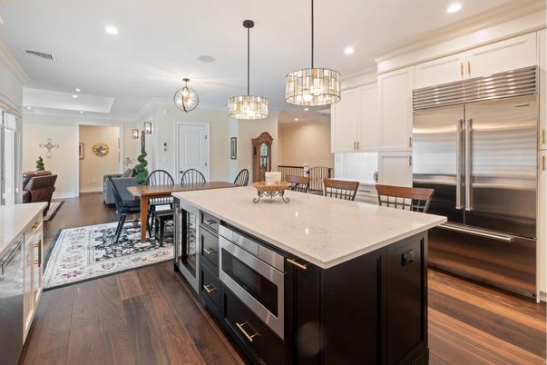 Dining room, Interior, Kitchen, Pendant Lights, Recessed Lighting, Stainless Steel Appliances, Wood Texture Flooring