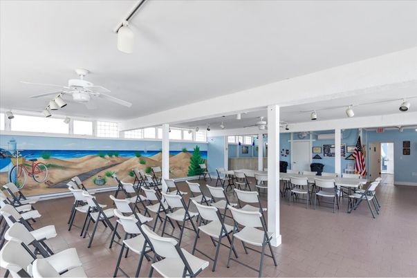 Dining room, Interior