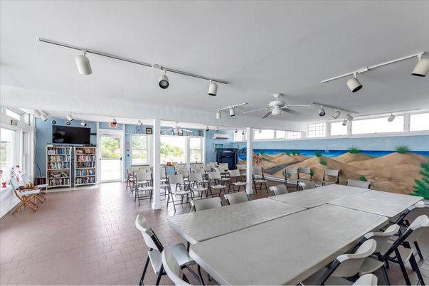Dining room, Interior