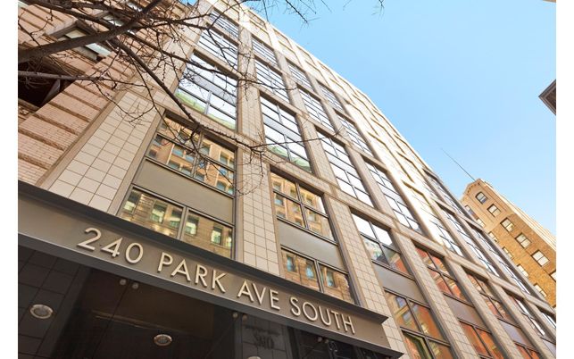 Exterior, Facade, Chicago School