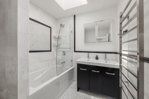 Bathroom, Interior, Marble Walls