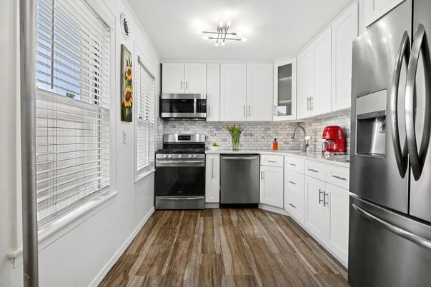 Interior, Kitchen, Stainless Steel Appliances, Wood Texture Flooring