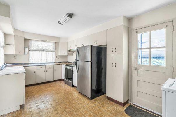 Interior, Kitchen, Washer