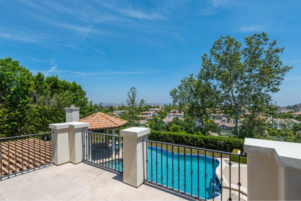 Exterior, Pool, Other