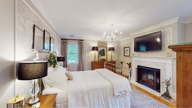 Bedroom, Chandelier, Fireplace, Interior, Pendant Lights