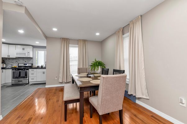 Dining room, Interior, Kitchen, Recessed Lighting, Wood Texture Flooring