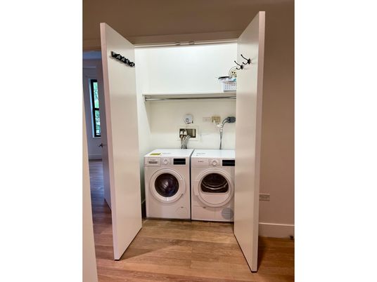 Interior, Washer, Wood Texture Flooring