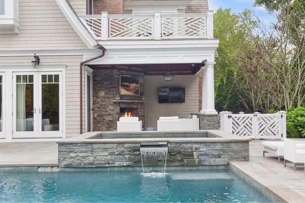 Exterior, Fireplace, Pool